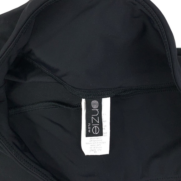 Onzie Perforated Mesh Cropped Legging - Picture 3 of 7